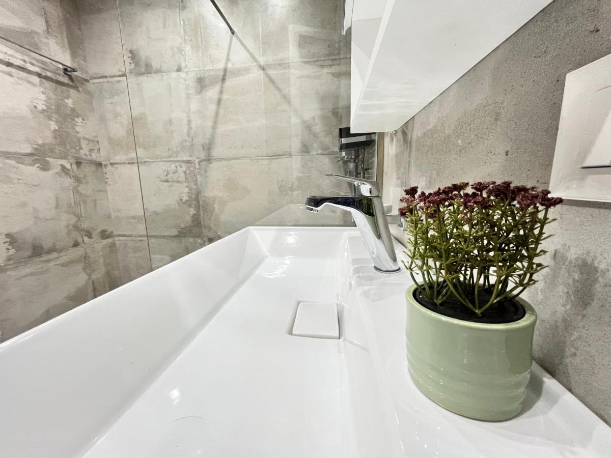 Flat 86 - Explore The Heart Of Tirana Exterior foto